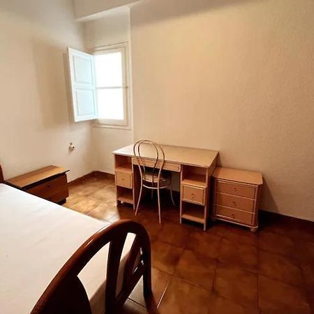Comfortable Room - Habitacion Acogedora Valencia Eksteriør bilde