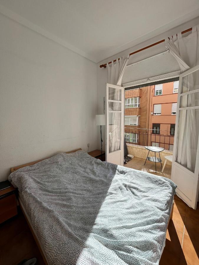 Comfortable Room - Habitacion Acogedora Valencia Eksteriør bilde