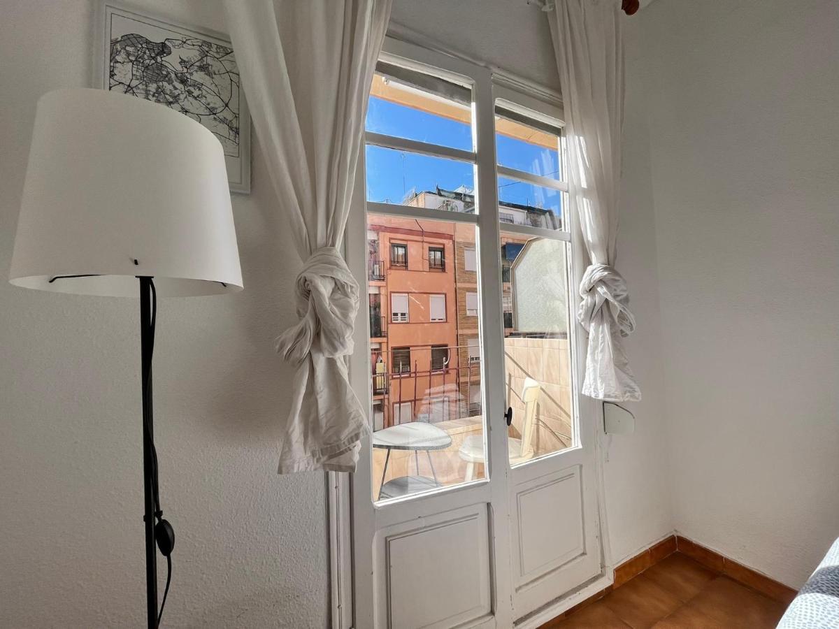 Comfortable Room - Habitacion Acogedora Valencia Eksteriør bilde